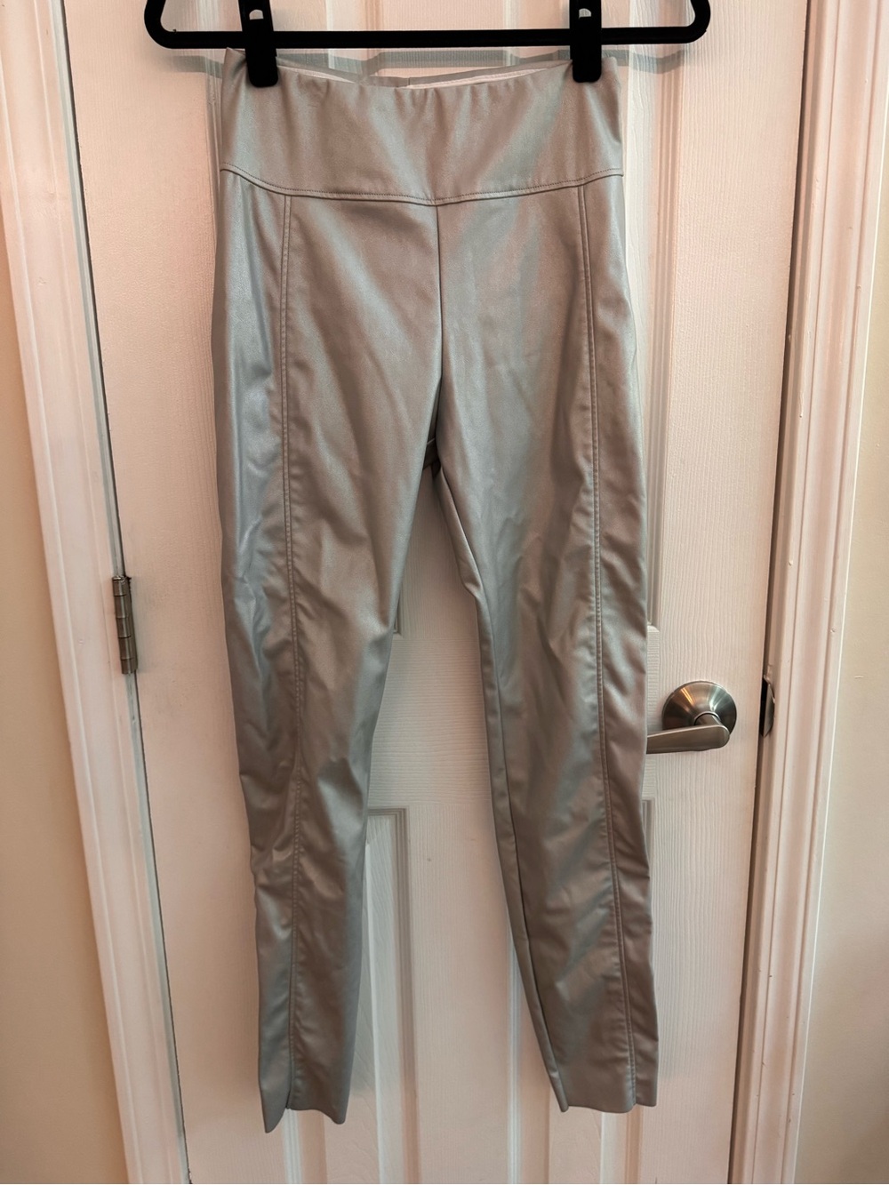 WOLFORD Estelle Shine Silver Leggings Size 6